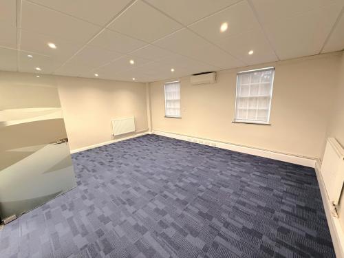 2 Grove House, Foundry Lane, Horsham, RH13
