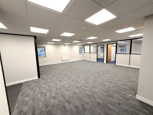 2 Grove House, Foundry Lane, Horsham, RH13