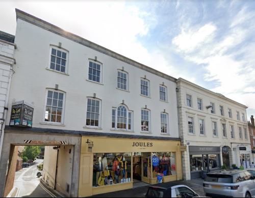 8-9 High Street, Marlborough, SN8