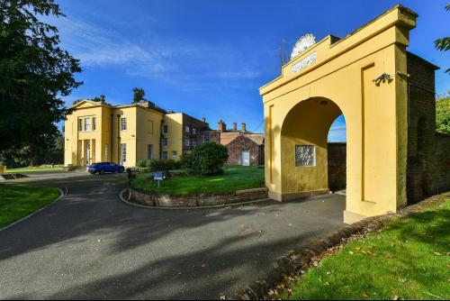 Upton Hall, Main Street, Newark, NG23