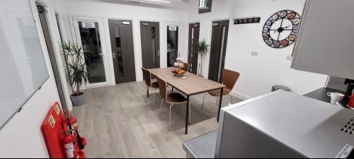 Unit 2B2, 9-15 Elthorne Road, Archway, London, N19