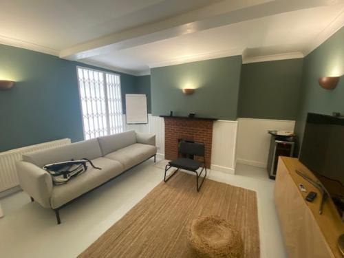 7 Howarth Lodge, Reading Road, Pangbourne, Reading, RG8