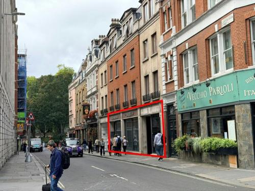2/5 Carthusian Street, Barbican, London, EC1M