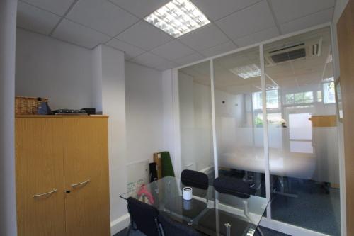 7 Parkgate House, Hampton Court Road, Hampton Wick, Kingston Upon Thames, KT1