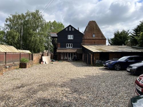 Old Hay Oast, Old Hay, Brenchley, Tonbridge, TN12