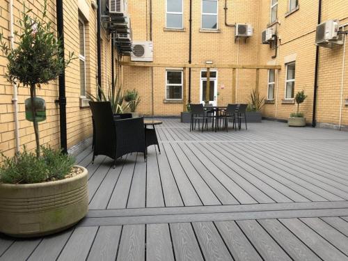 Riverview Court, Castle Gate, Wetherby, LS22