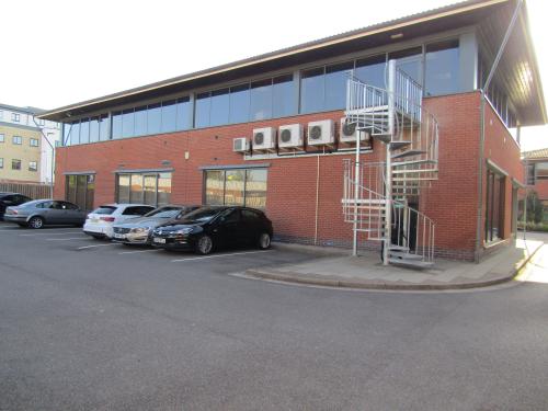 Unit 3 Berners-lee House, E-centre, Easthampstead Rd, Bracknell, RG12