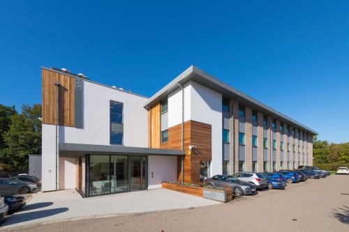 Club 329 Building 329, Doncastle Road, Bracknell, RG12