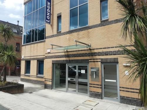 London Court, London Road, Bracknell, RG12