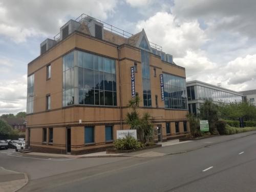 London Court, London Road, Bracknell, RG12