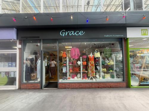 Unit 9, Angel Walk Shopping Centre, Tonbridge, TN9