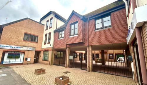 Unit 2 Park Court, Pyrford Road, West Byfleet, KT14