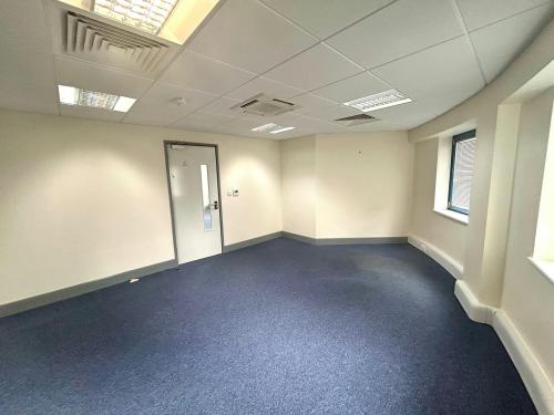 Gloucester Chambers, Jubilee Square, Woking, GU21