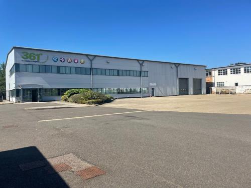 Unit H, 99 Oakley Road, Luton, LU4