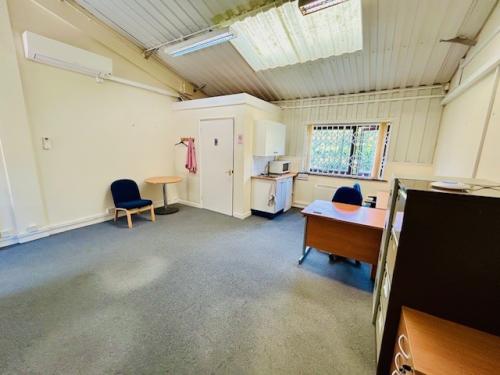 Unit 4 The Long Yard, Ermin Street, Shefford Woodlands, Hungerford, RG17