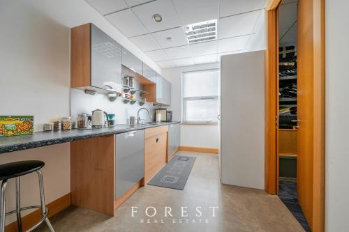 Unit 505, Centennial Park, Borehamwood, WD6
