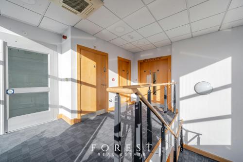 Unit 505, Centennial Park, Borehamwood, WD6