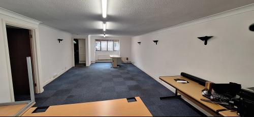 9 Kings Court, Horsham, RH13