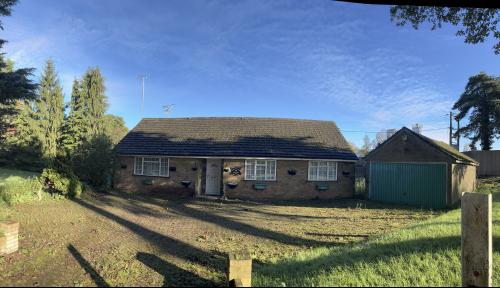 Bordon Farms, Picketts Hill, Sleaford, Bordon, GU35