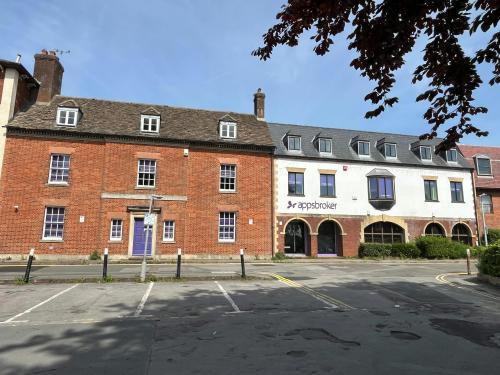 Appsbroker House, 2 The Square, Swindon, SN1
