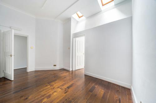 89A Goswell Road, Clerkenwell, London, EC1V
