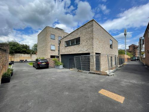 260 Knights Hill, West Norwood, London, SE27