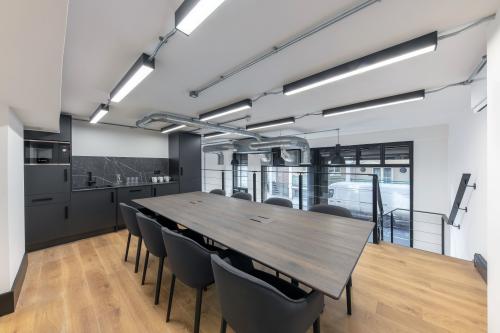 Unit 20a The Circle, Queen Elizabeth Street, Bermondsey, London, SE1