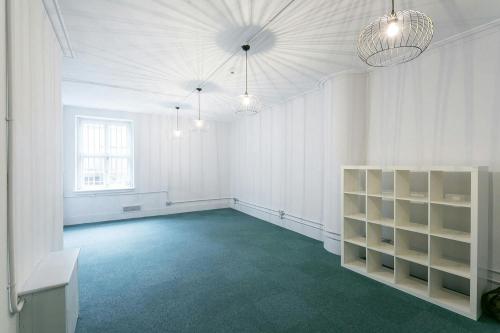 Unit 2 Shoreditch Town Hall, 380 Old Street, Shoreditch, London, EC1V