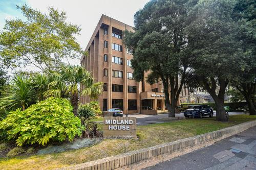 Right Hand Side Ground Floor, Midland House, 2 Poole Road, Bournemouth, BH2