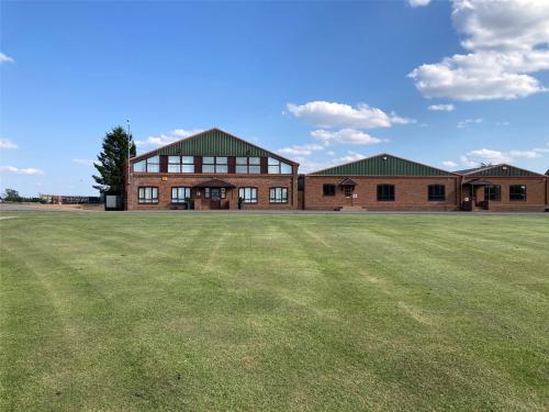 Lincoln Lodge, Castlethorpe, Milton Keynes, MK19