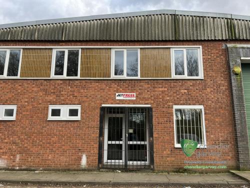 10, Park Street Industrial Estate, Osier Way, Aylesbury, HP20