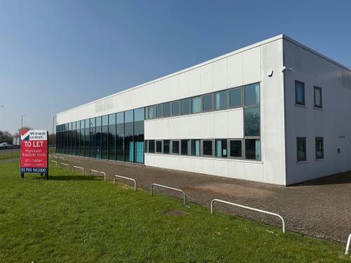 22 A&B, Elgin Industrial Estate, Cirencester Way, Swindon, SN2