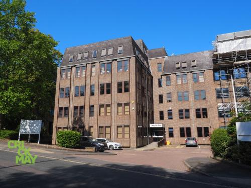 21 Perrymount Road, Haywards Heath, RH16