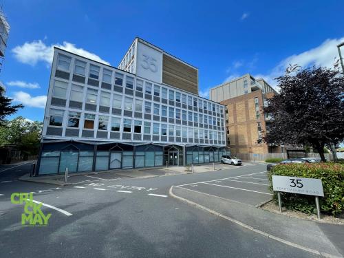 35 Perrymount Road, Haywards Heath, RH16