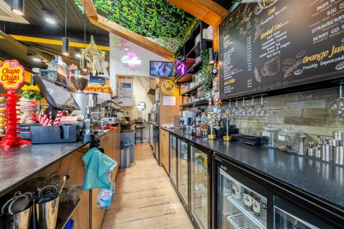 93 Stroud Green Road, Finsbury Park, London, N14