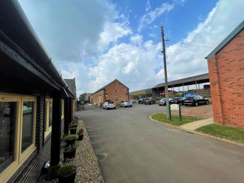 Units 1-6, South Lodge Offices, Northampton Road, Ecton, Northampton, NN6