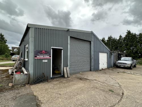 Units at Hollytree Farm, Lower Icknield Way, Great Kimble, Aylesbury, HP17