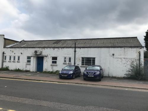 82-88 Hampton Road West, Hanworth, TW13