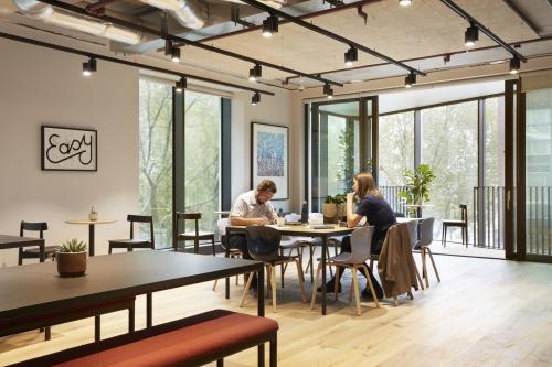 251 Southwark Bridge Road, London, SE1