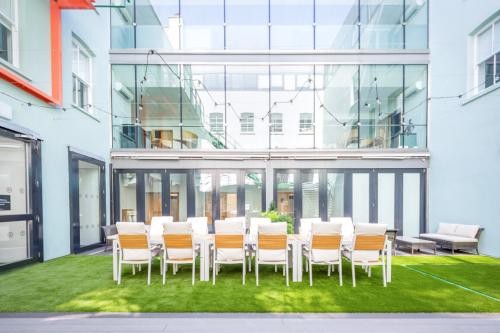 15 Alfred Place, London, WC1E