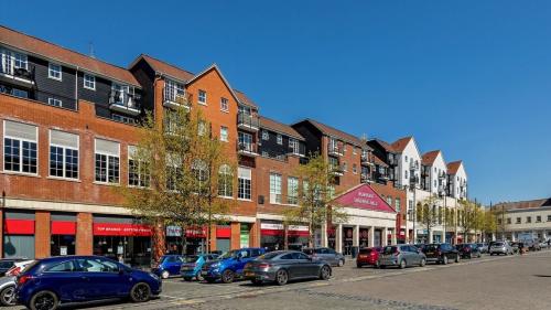 Unit 2B Market Place, Romford Shopping Hall, Romford, RM1