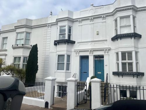 38 Osborne Villas, Hove, BN3