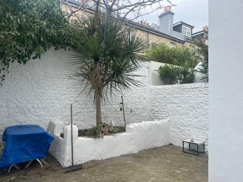 38 Osborne Villas, Hove, BN3