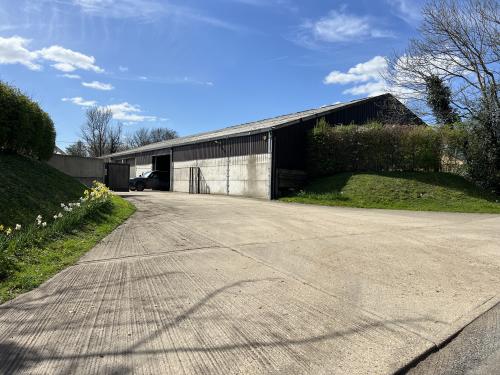Hill Farm, Store 3 Hill Farm Lane, Pulborough, RH20