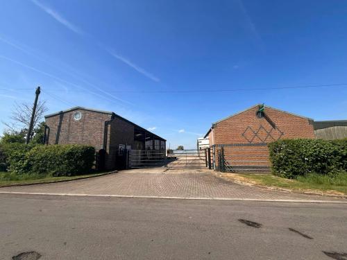 Cavan Farm, Cane End Lane, Hulcott, Aylesbury, HP22