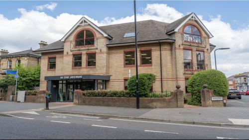 11 The Avenue, Southampton, SO17