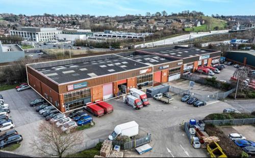 Unit 2D & 2E M621, Elland Road Industrial Estate, Elland Way, Leeds, LS11