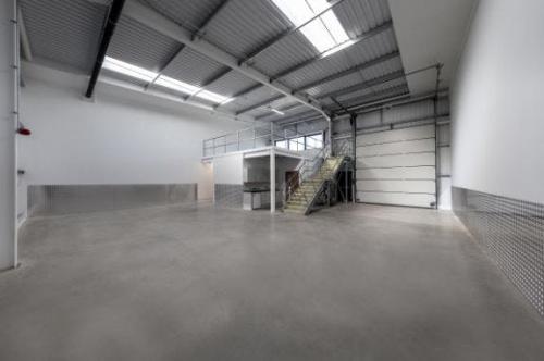 Unit 694, Stirling Road, Slough, SL1