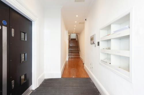 63-64 Margaret Street, Fitzrovia, London, W1W