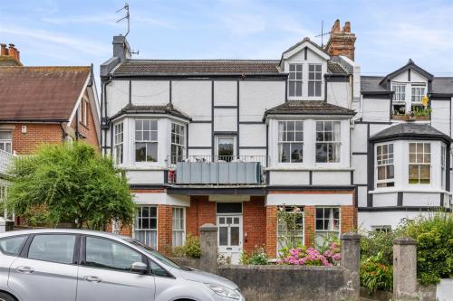 2 East Drive, Brighton, BN2